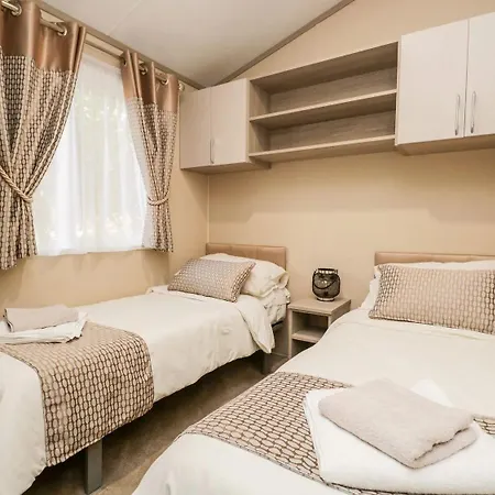 Water's Reach Ferienhaus *